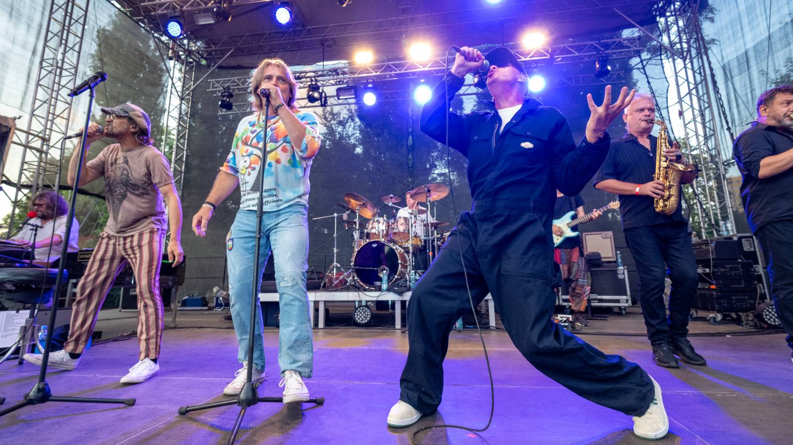 Jako zamlada. J.A.R. měli ve vyprodaných Ledárnách Braník energie na rozdávání