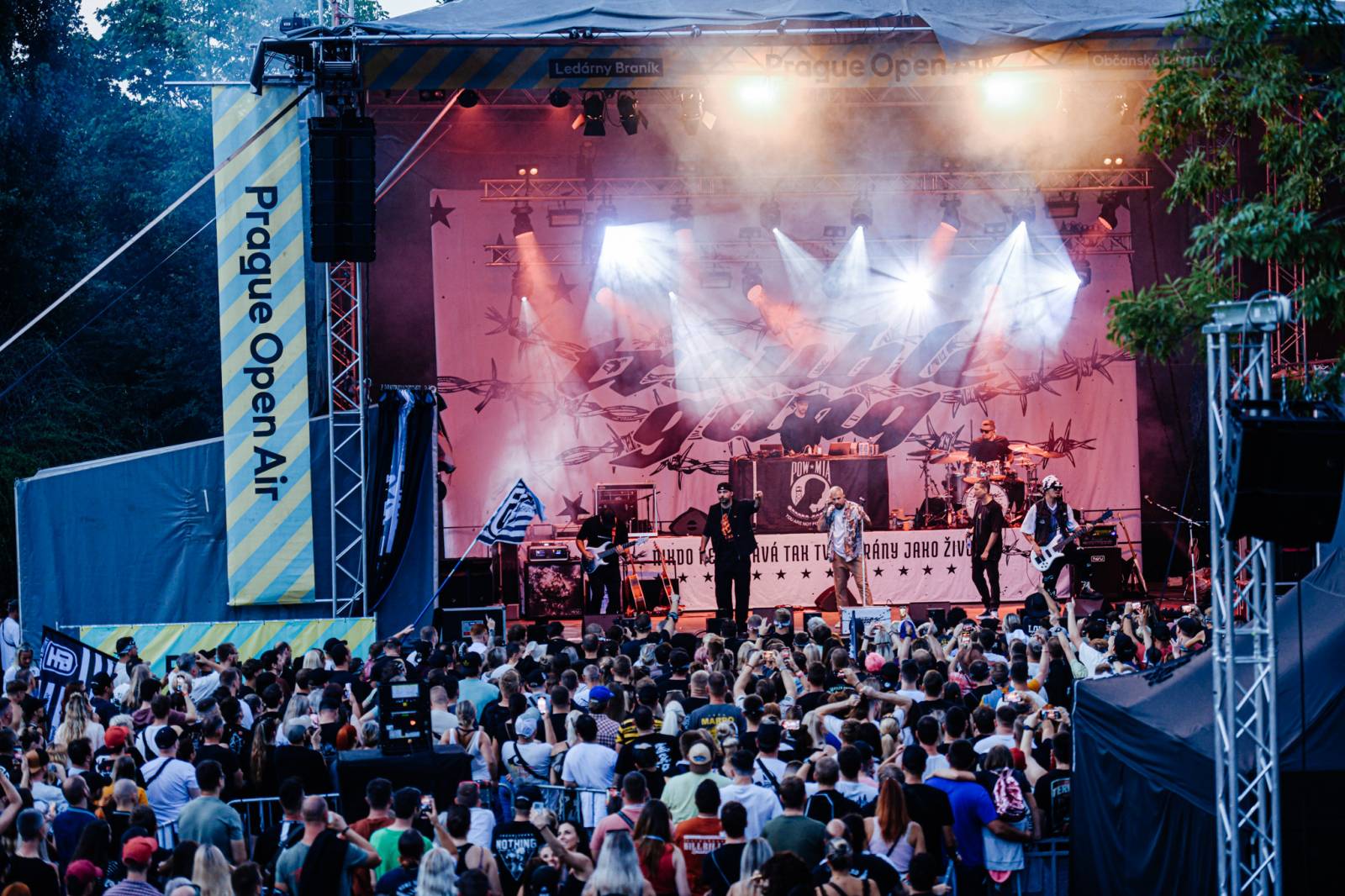 Marpo pokřtil v Ledárnách Braník nové album, hostem byl Refew