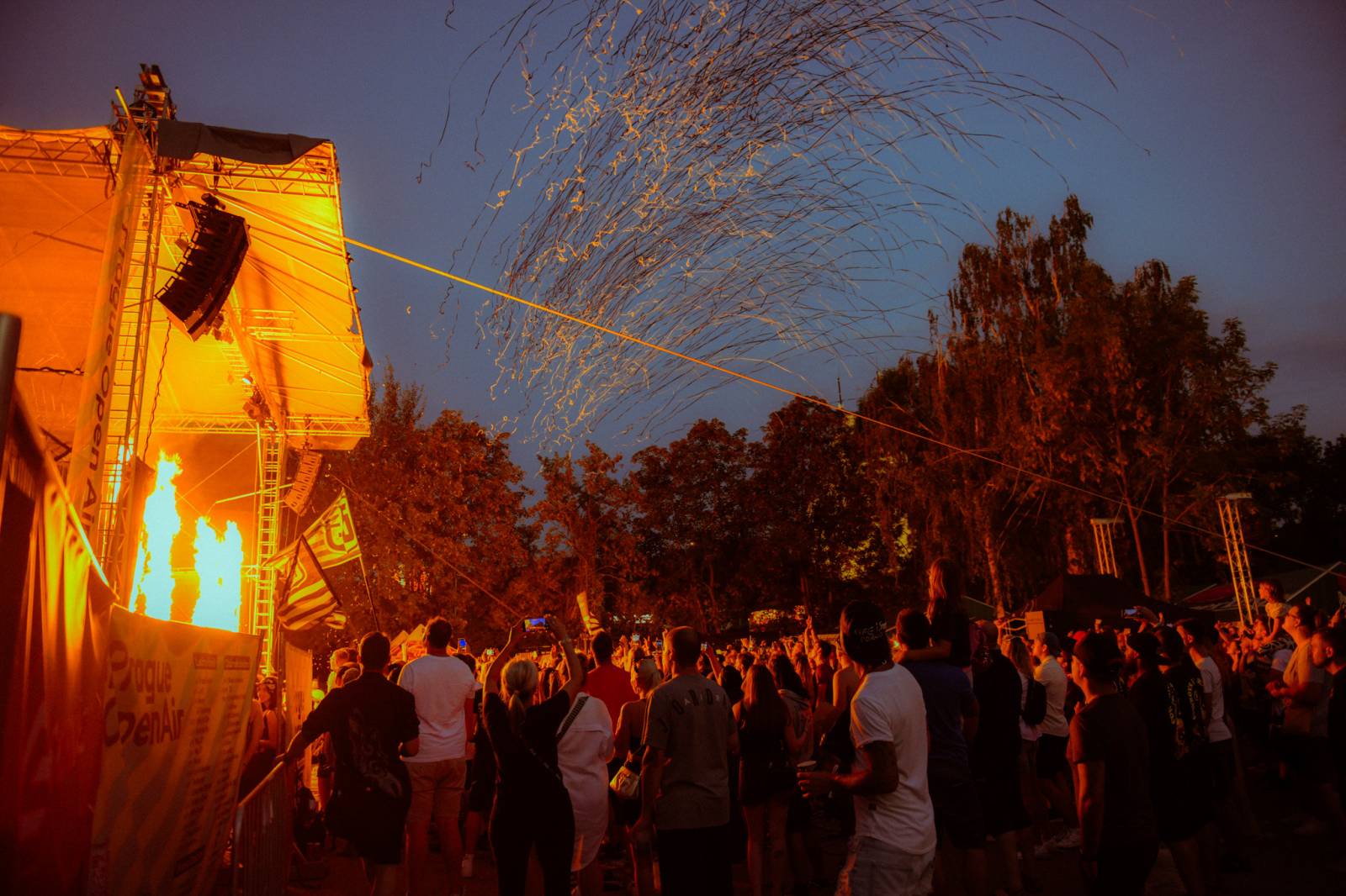 Marpo pokřtil v Ledárnách Braník nové album, hostem byl Refew