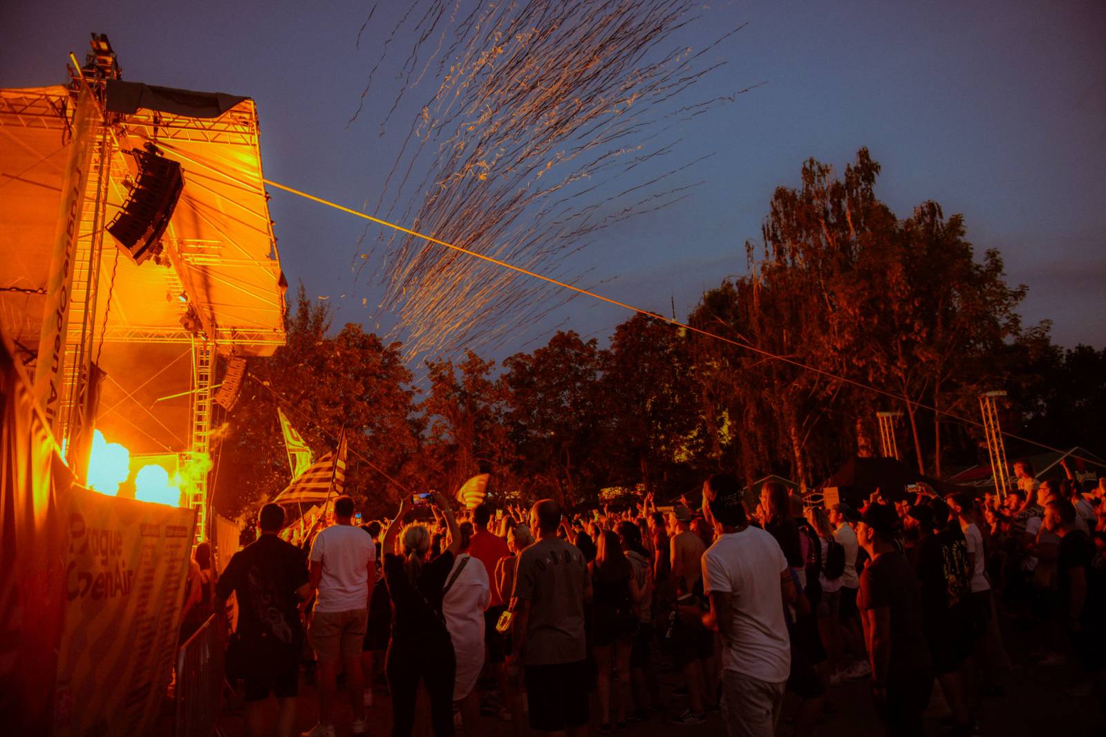 Marpo pokřtil v Ledárnách Braník nové album, hostem byl Refew