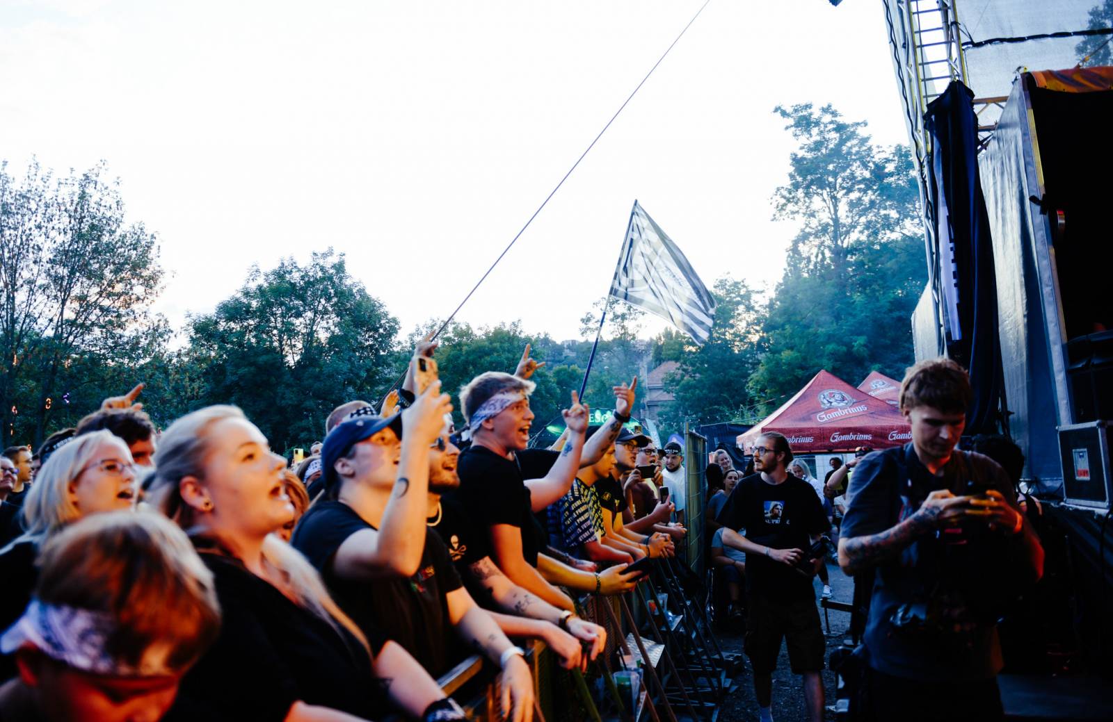 Marpo pokřtil v Ledárnách Braník nové album, hostem byl Refew