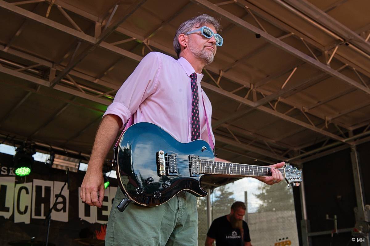 Valcha Fest rozezpíval Plzeň už potřetí, zahráli na něm Absolutní Neklid, Jarda nebo The Aprill