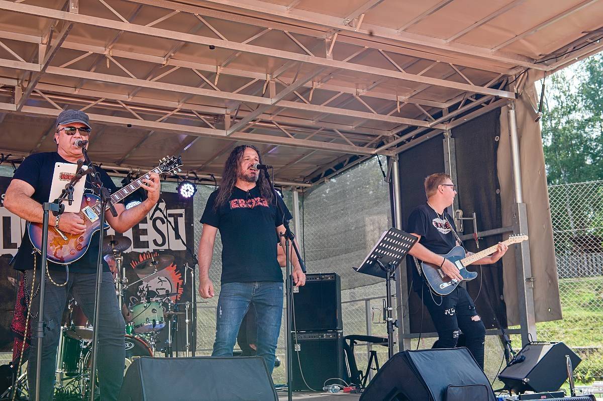 Valcha Fest rozezpíval Plzeň už potřetí, zahráli na něm Absolutní Neklid, Jarda nebo The Aprill