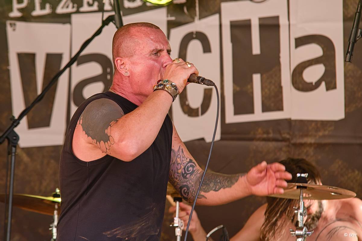 Valcha Fest rozezpíval Plzeň už potřetí, zahráli na něm Absolutní Neklid, Jarda nebo The Aprill