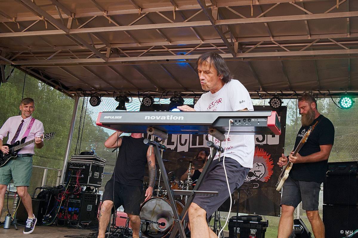 Valcha Fest rozezpíval Plzeň už potřetí, zahráli na něm Absolutní Neklid, Jarda nebo The Aprill