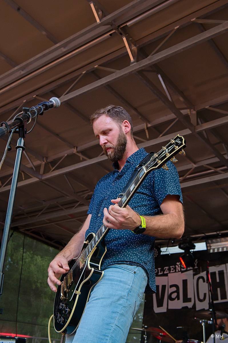 Valcha Fest rozezpíval Plzeň už potřetí, zahráli na něm Absolutní Neklid, Jarda nebo The Aprill