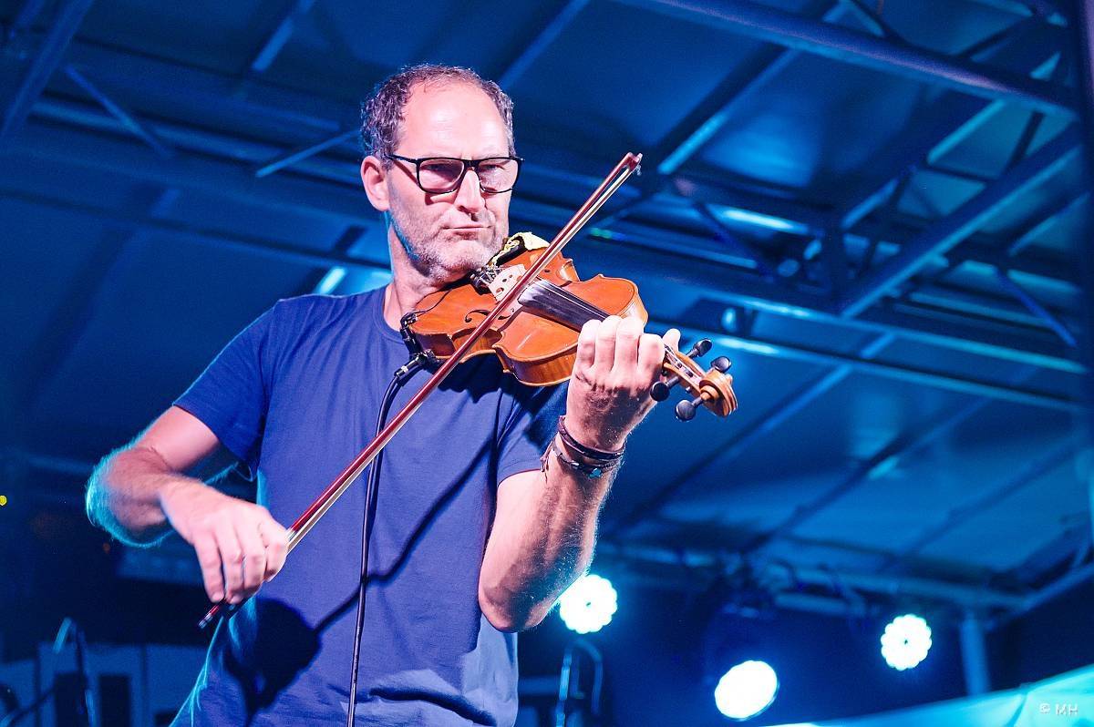 Valcha Fest rozezpíval Plzeň už potřetí, zahráli na něm Absolutní Neklid, Jarda nebo The Aprill