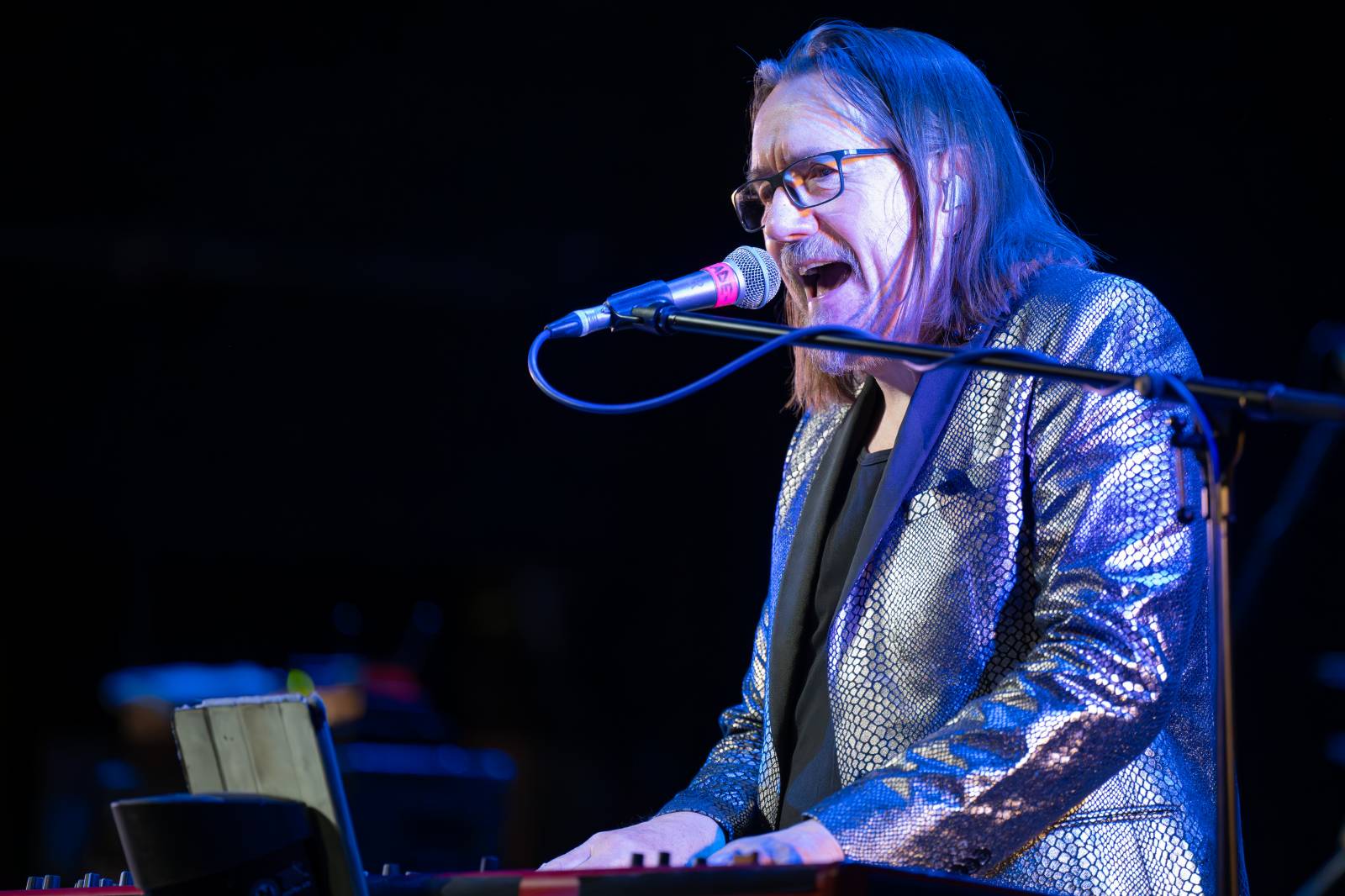 Slade vyprodali pražskou Hybernii, zklamané publikum však z koncertu odcházelo před koncem