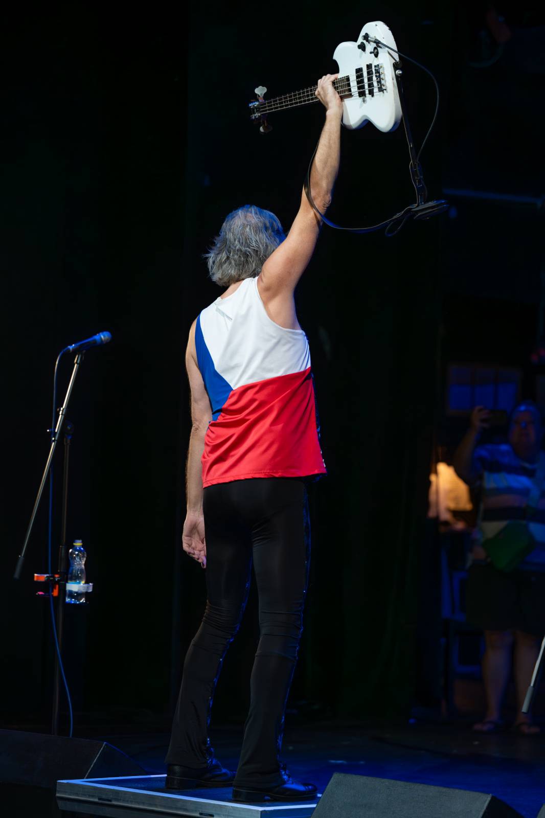 Slade vyprodali pražskou Hybernii, zklamané publikum však z koncertu odcházelo před koncem