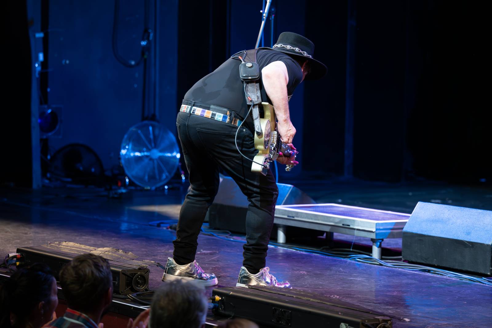 Slade vyprodali pražskou Hybernii, zklamané publikum však z koncertu odcházelo před koncem