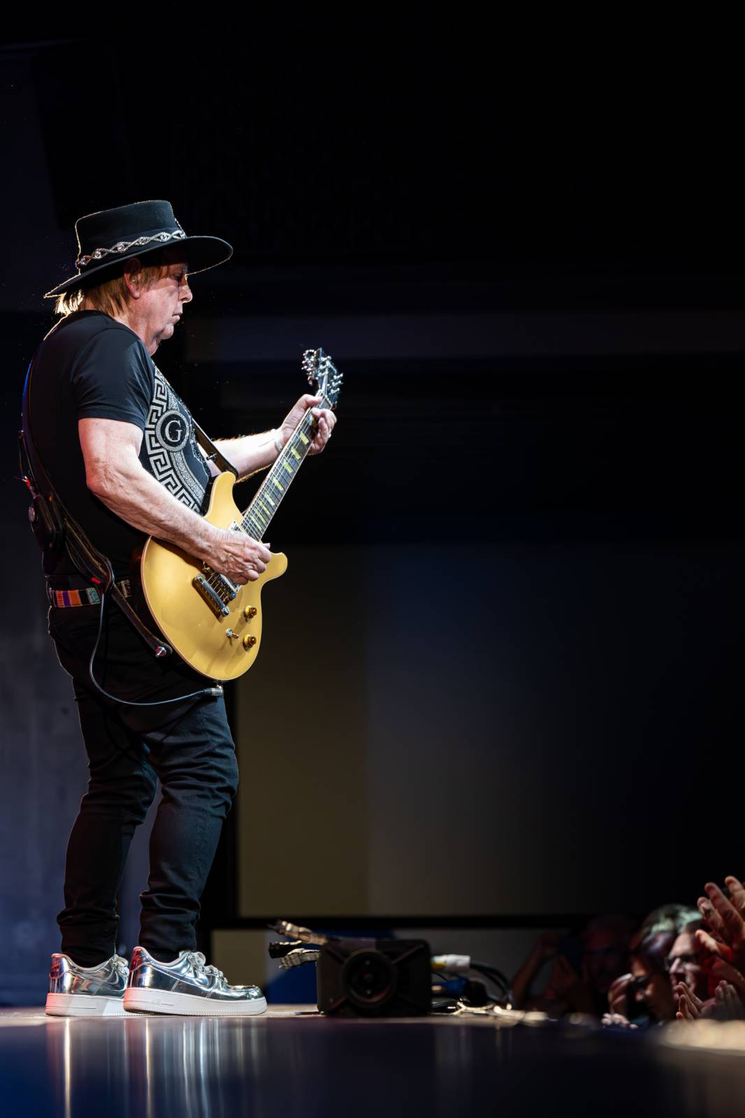 Slade vyprodali pražskou Hybernii, zklamané publikum však z koncertu odcházelo před koncem