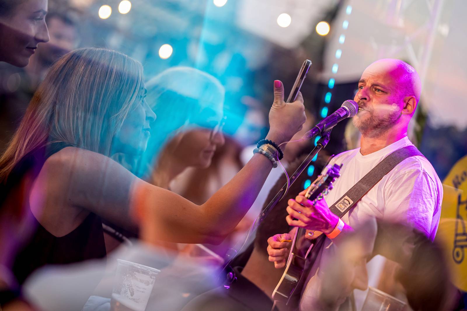 Vojtaano vystoupil pod širým nebem na Terase Smíchov