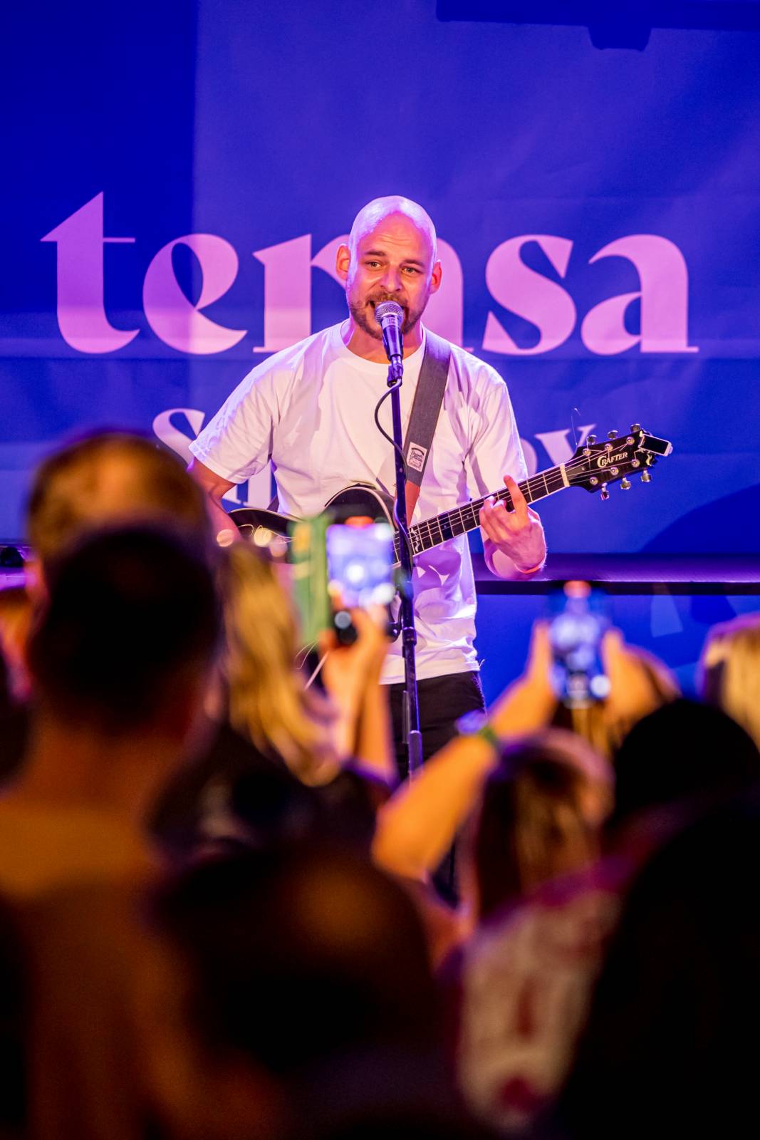 Vojtaano vystoupil pod širým nebem na Terase Smíchov