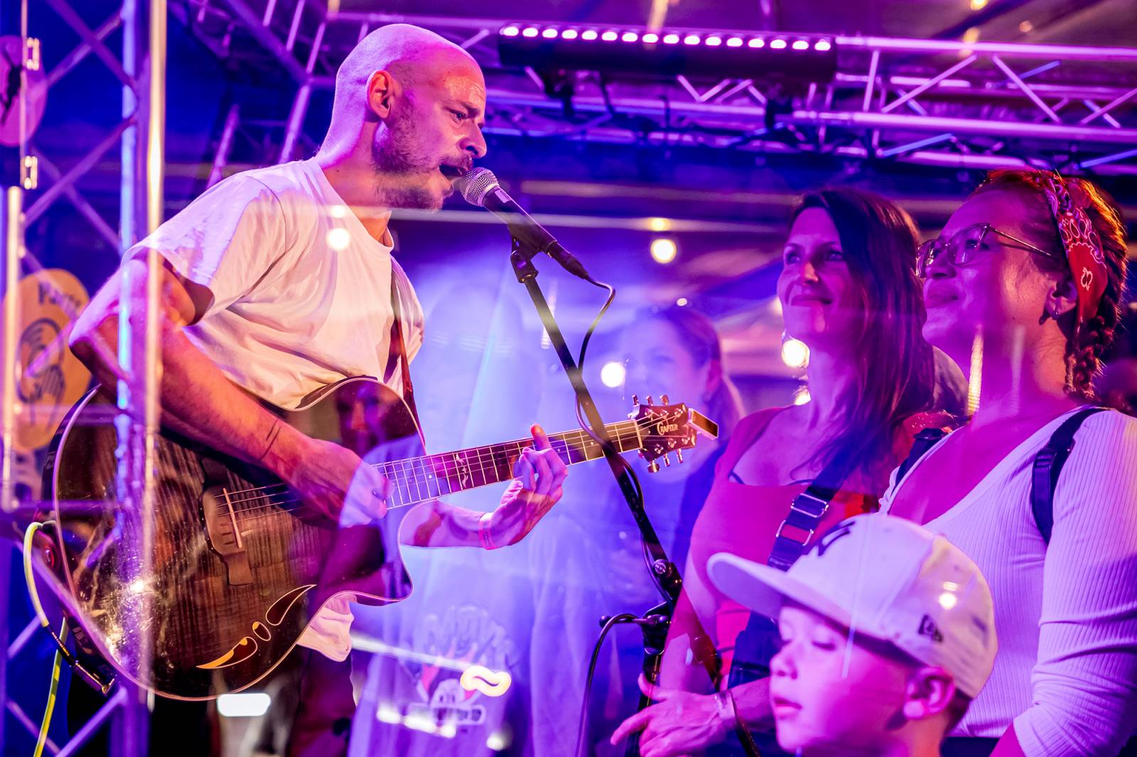 Vojtaano vystoupil pod širým nebem na Terase Smíchov