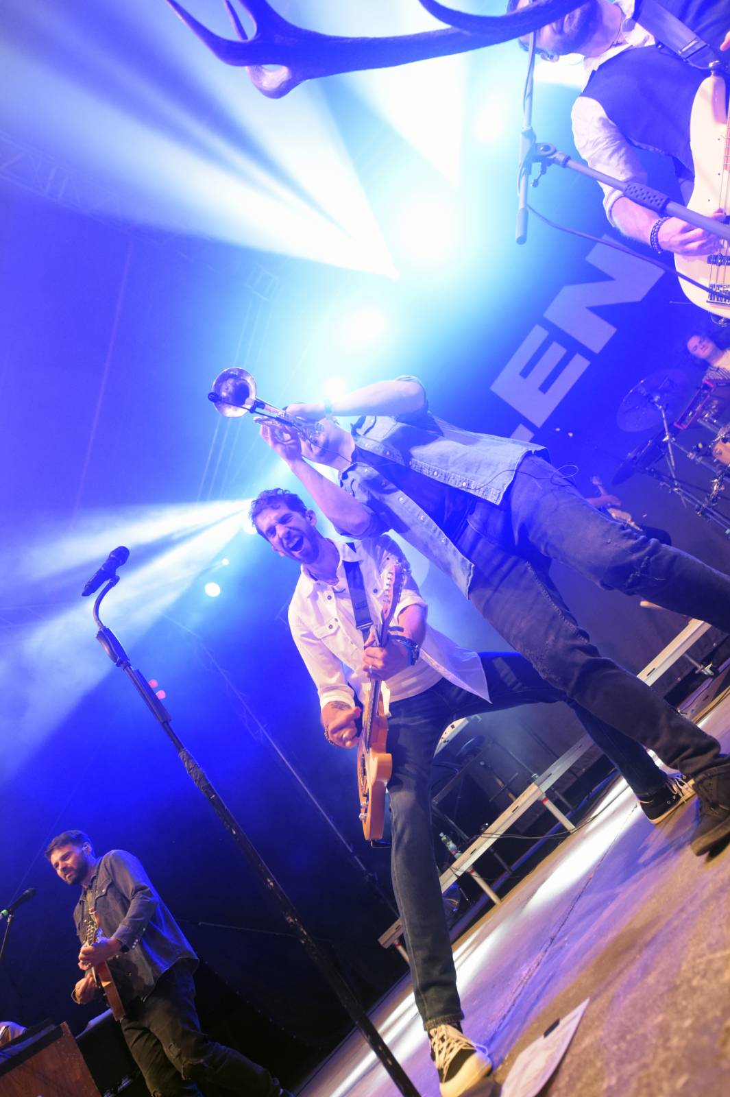 Jelen si podmanil Příbram, publikum bavili také Sofian Medjmedj a Poetika