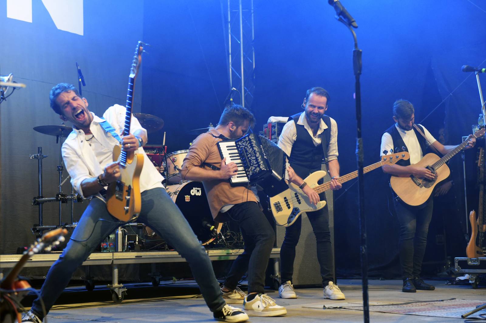 Jelen si podmanil Příbram, publikum bavili také Sofian Medjmedj a Poetika