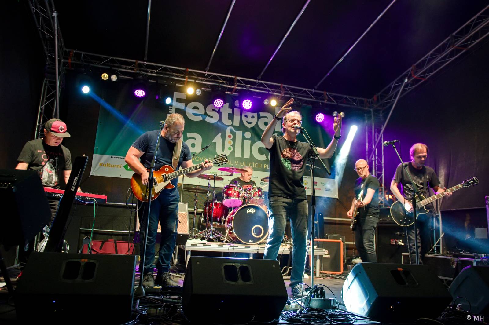 Pan Lynx, Absolutní neklid, Zlo z Jihu nebo Znouzectnost. Festival na ulici bavil Plzeň s více než 140 vystoupeními