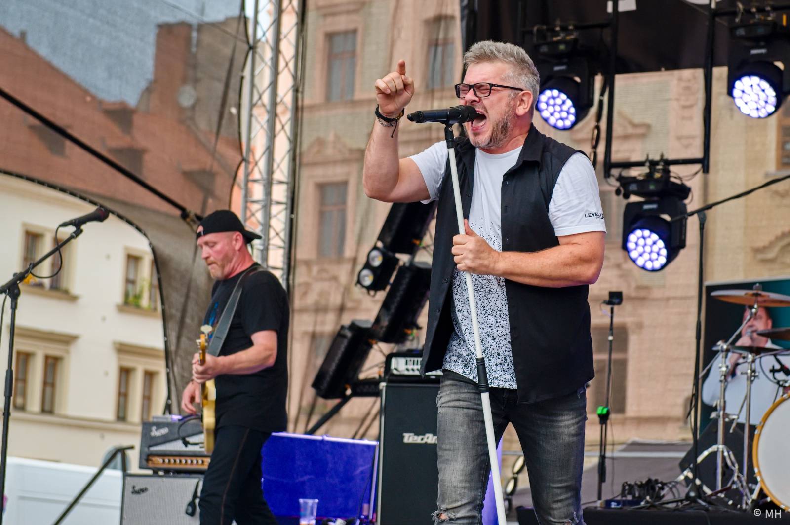 Pan Lynx, Absolutní neklid, Zlo z Jihu nebo Znouzectnost. Festival na ulici bavil Plzeň s více než 140 vystoupeními