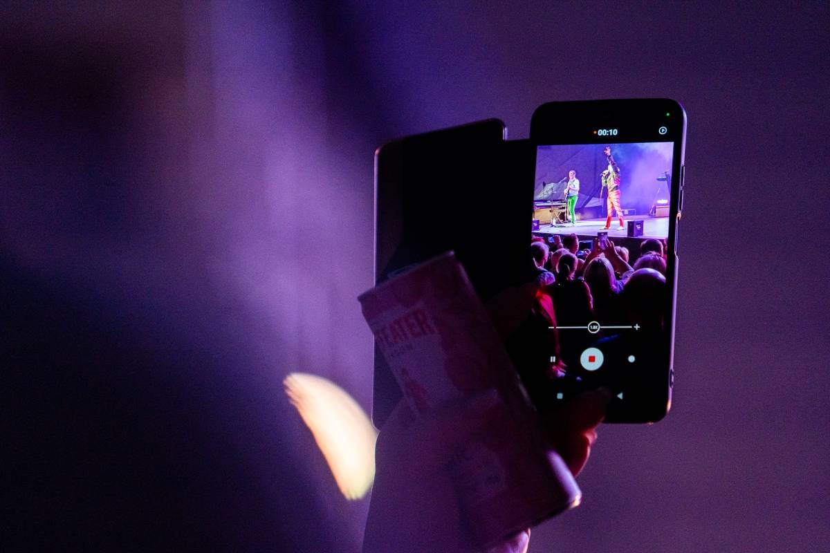 Queenie zakončili v Brně turné k osmnáctým narozeninám