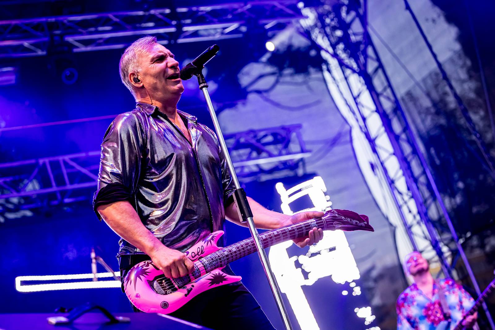 Mig 21 vyprodali Ledárny Braník, fanoušci si mohli vyzpívat plíce