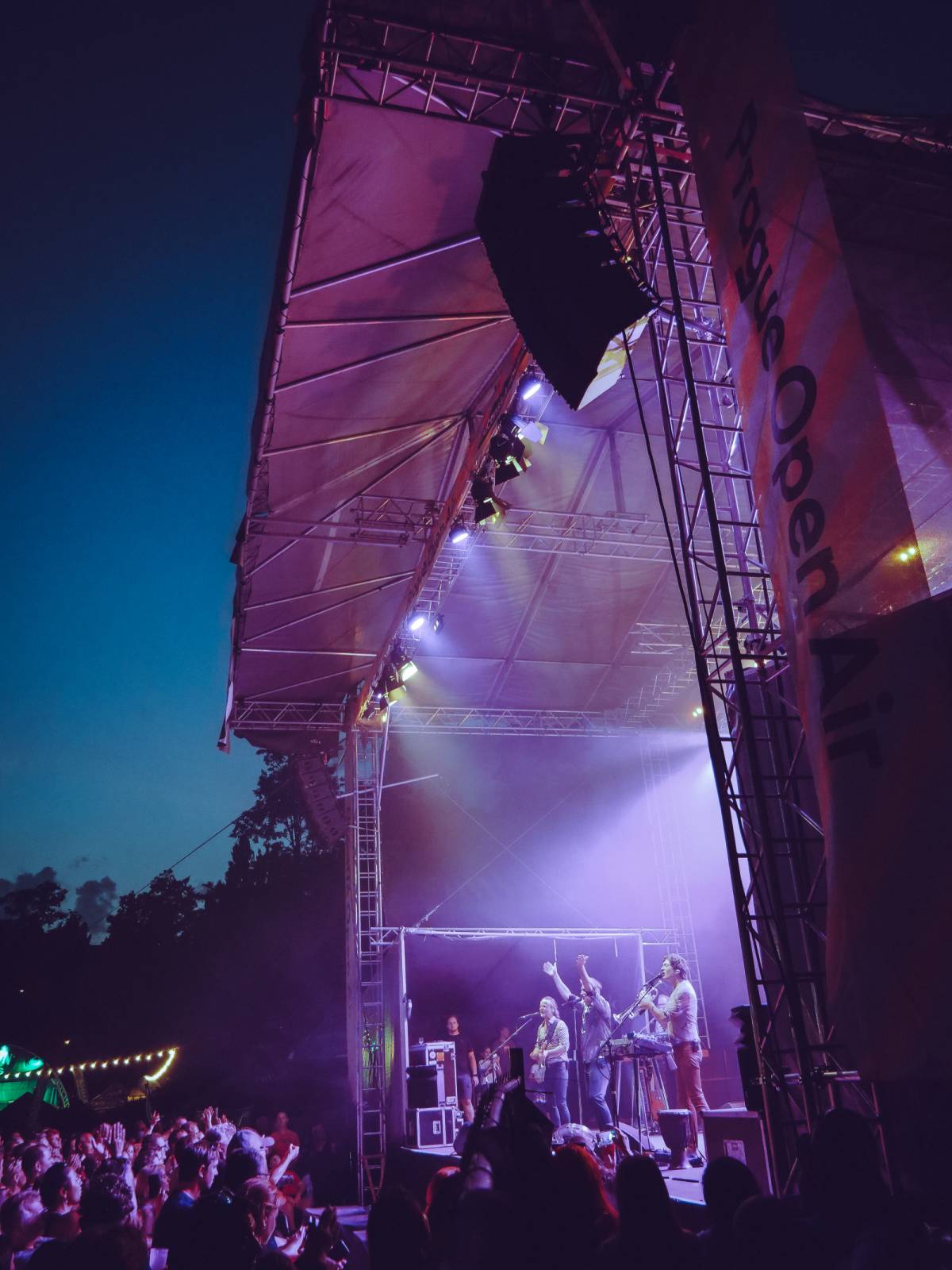 Mig 21 vyprodali Ledárny Braník i podruhé