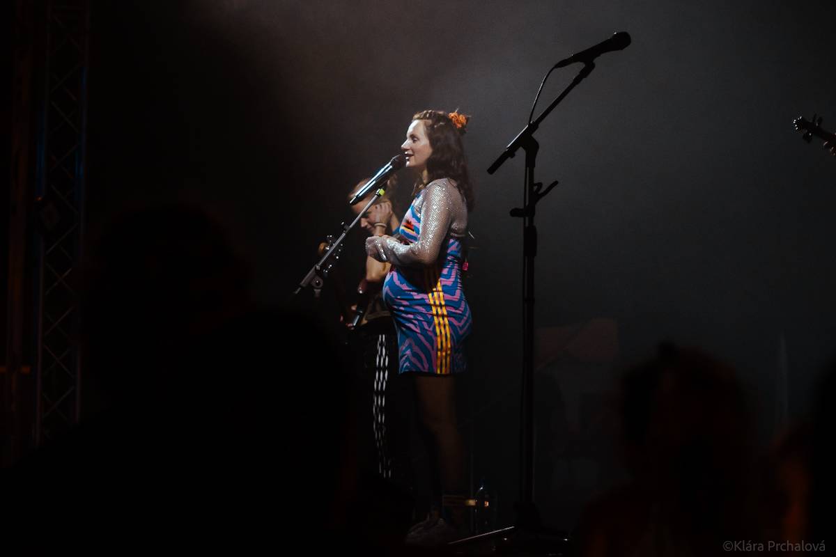 Vesna má za sebou poslední letošní samostatný koncert, vystoupila na Občanské plovárně