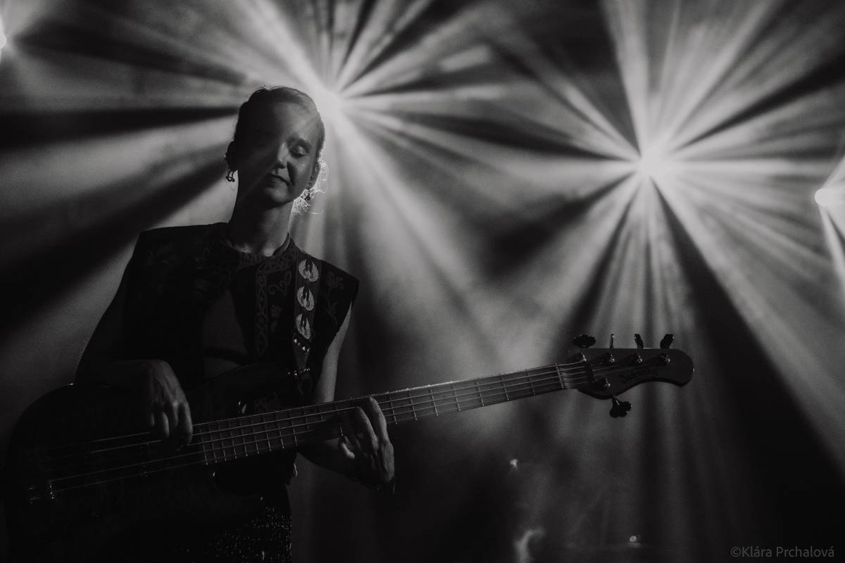 Vesna má za sebou poslední letošní samostatný koncert, vystoupila na Občanské plovárně