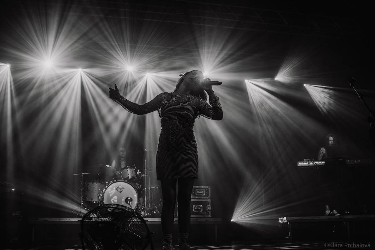 Vesna má za sebou poslední letošní samostatný koncert, vystoupila na Občanské plovárně