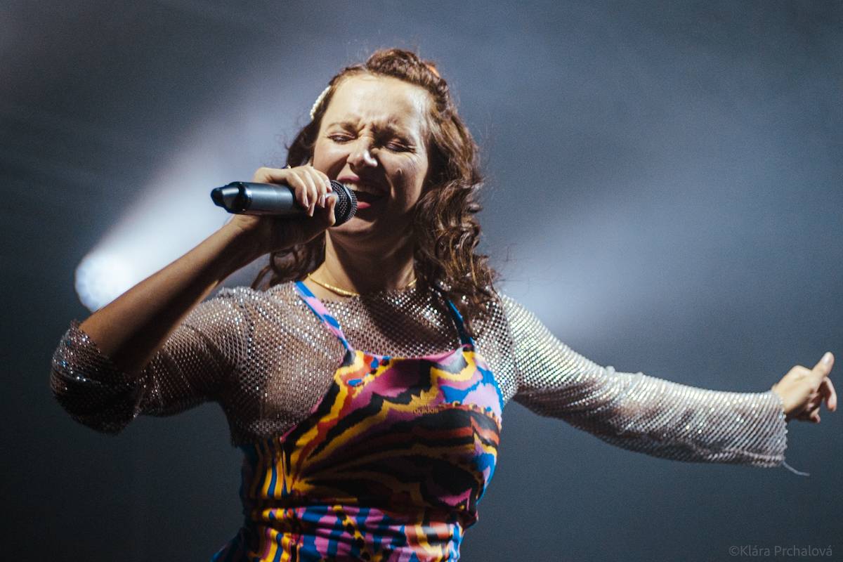 Vesna má za sebou poslední letošní samostatný koncert, vystoupila na Občanské plovárně