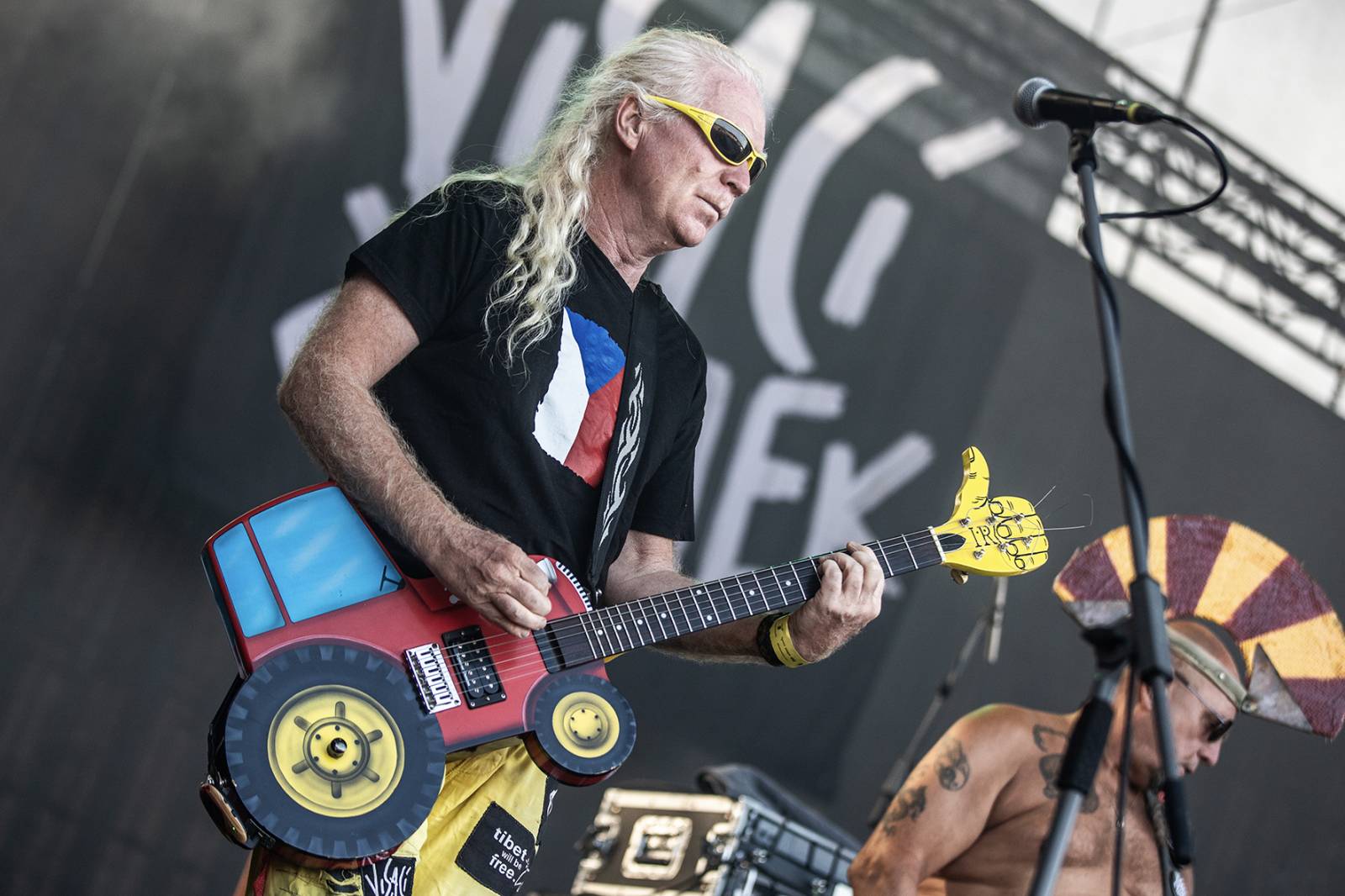 Poslední koncert Lucie s Davidem Kollerem. Na Bezdězu zazněly všechny její zásadní hity, fanoušci se neubránili slzám