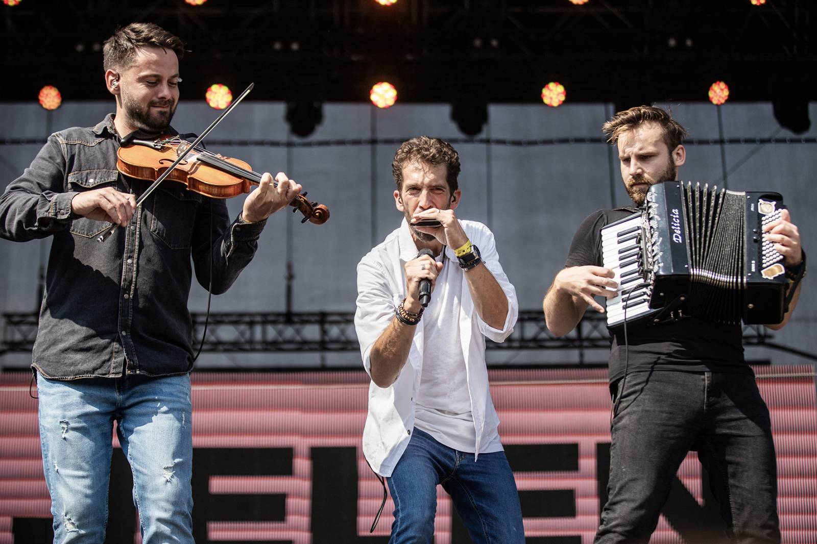 Poslední koncert Lucie s Davidem Kollerem. Na Bezdězu zazněly všechny její zásadní hity, fanoušci se neubránili slzám
