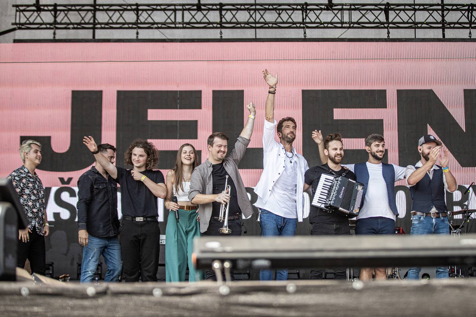 Poslední koncert Lucie s Davidem Kollerem. Na Bezdězu zazněly všechny její zásadní hity, fanoušci se neubránili slzám