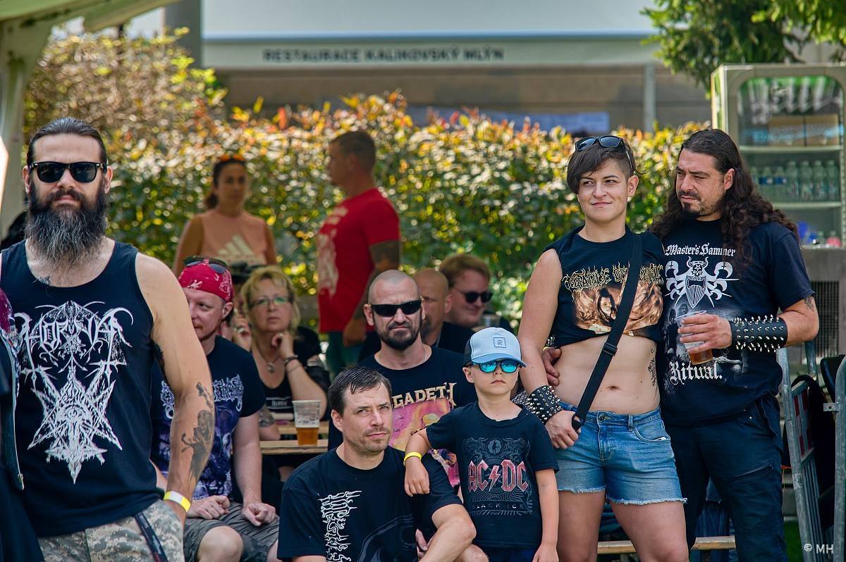 Hvězdou Armageddon Of Decibels byli kultovní Carpathian Forest z Norska, zaváleli i domácí Sorath a Morus