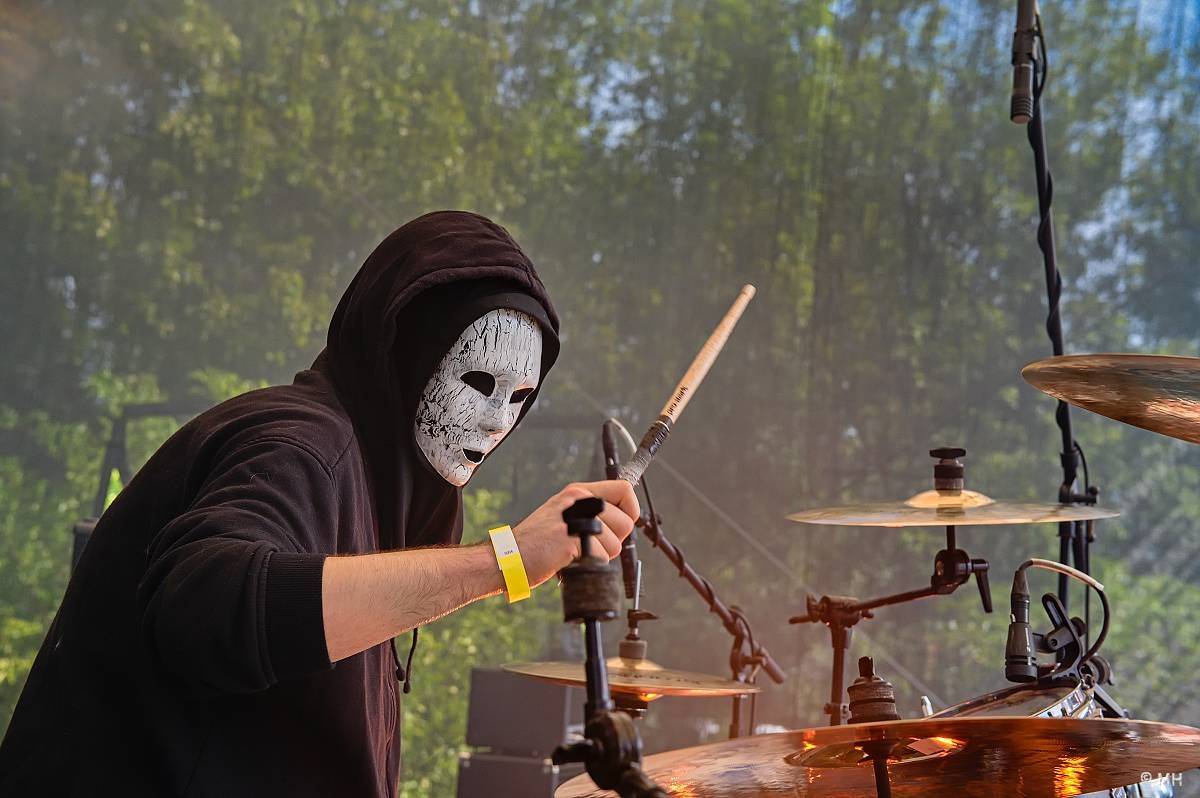 Hvězdou Armageddon Of Decibels byli kultovní Carpathian Forest z Norska, zaváleli i domácí Sorath a Morus