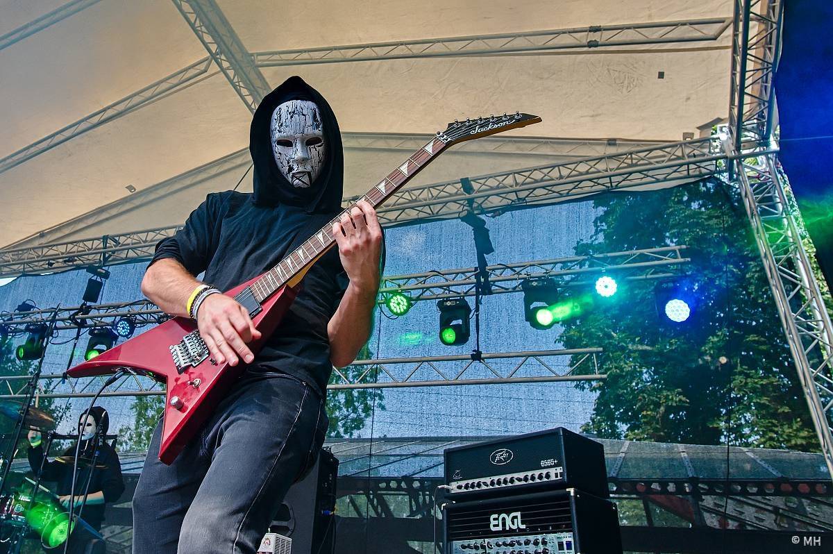 Hvězdou Armageddon Of Decibels byli kultovní Carpathian Forest z Norska, zaváleli i domácí Sorath a Morus