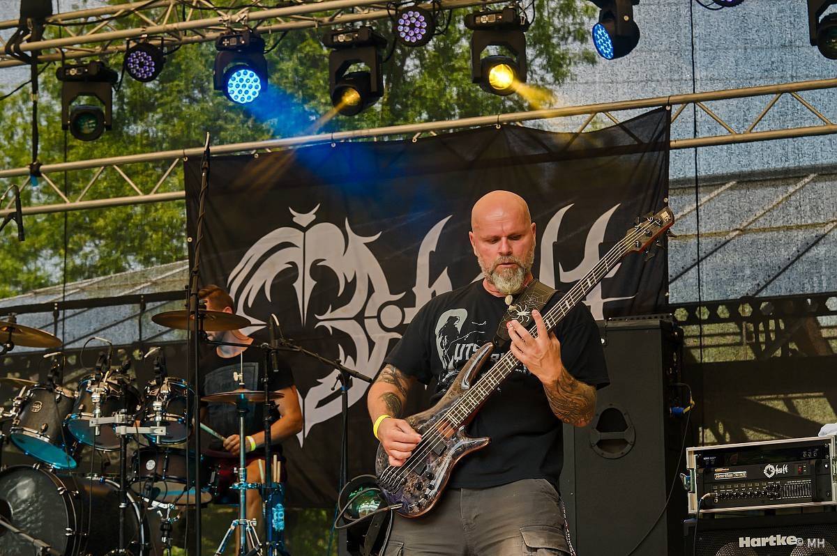 Hvězdou Armageddon Of Decibels byli kultovní Carpathian Forest z Norska, zaváleli i domácí Sorath a Morus