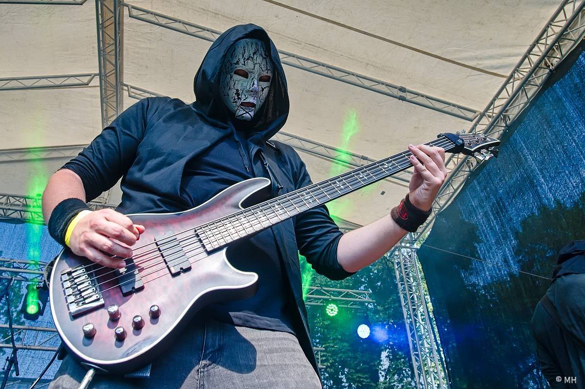 Hvězdou Armageddon Of Decibels byli kultovní Carpathian Forest z Norska, zaváleli i domácí Sorath a Morus