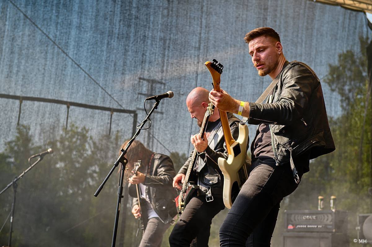 Hvězdou Armageddon Of Decibels byli kultovní Carpathian Forest z Norska, zaváleli i domácí Sorath a Morus