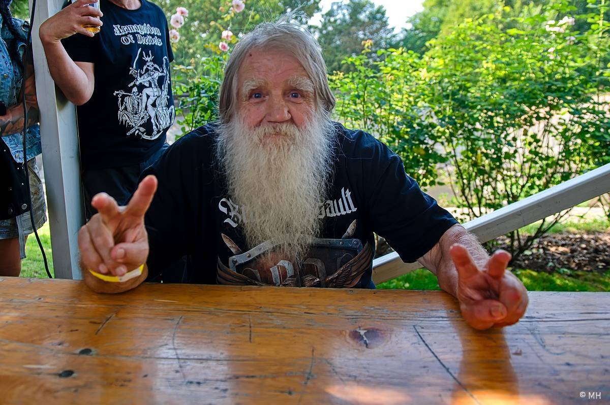 Hvězdou Armageddon Of Decibels byli kultovní Carpathian Forest z Norska, zaváleli i domácí Sorath a Morus