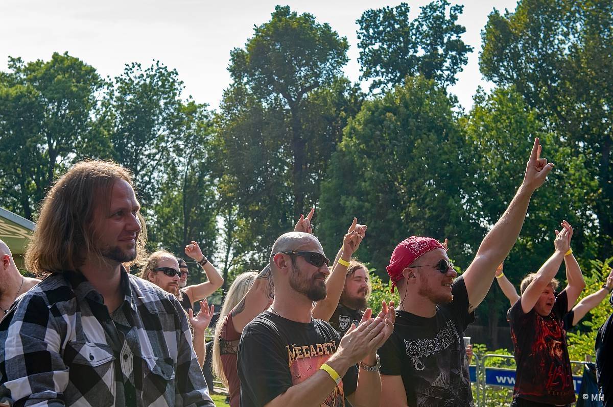 Hvězdou Armageddon Of Decibels byli kultovní Carpathian Forest z Norska, zaváleli i domácí Sorath a Morus