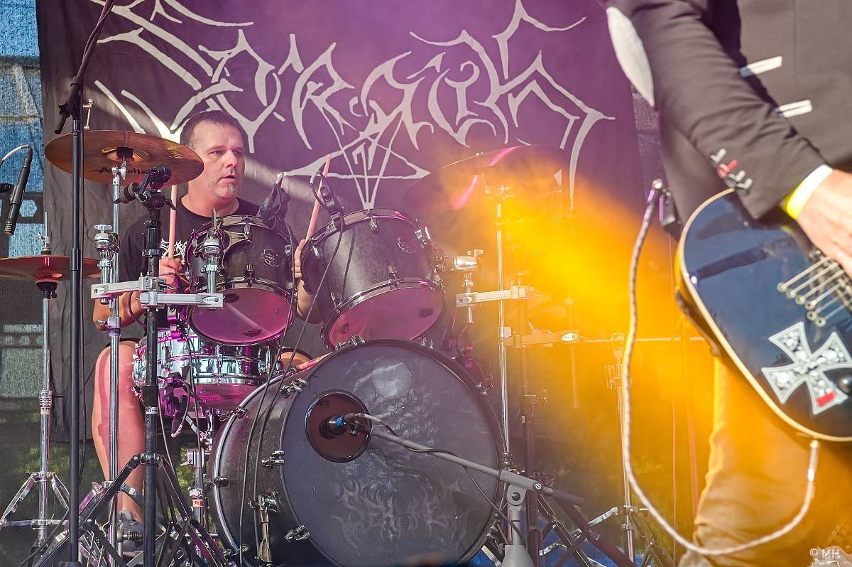 Hvězdou Armageddon Of Decibels byli kultovní Carpathian Forest z Norska, zaváleli i domácí Sorath a Morus