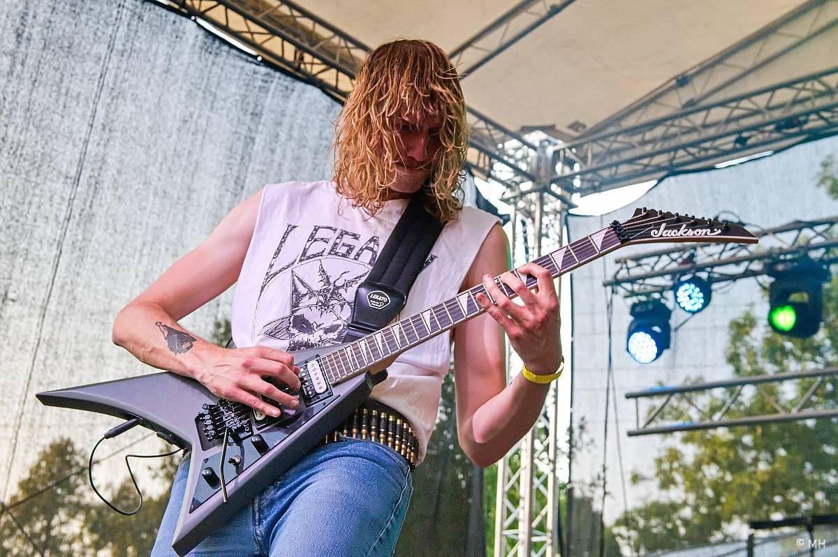 Hvězdou Armageddon Of Decibels byli kultovní Carpathian Forest z Norska, zaváleli i domácí Sorath a Morus