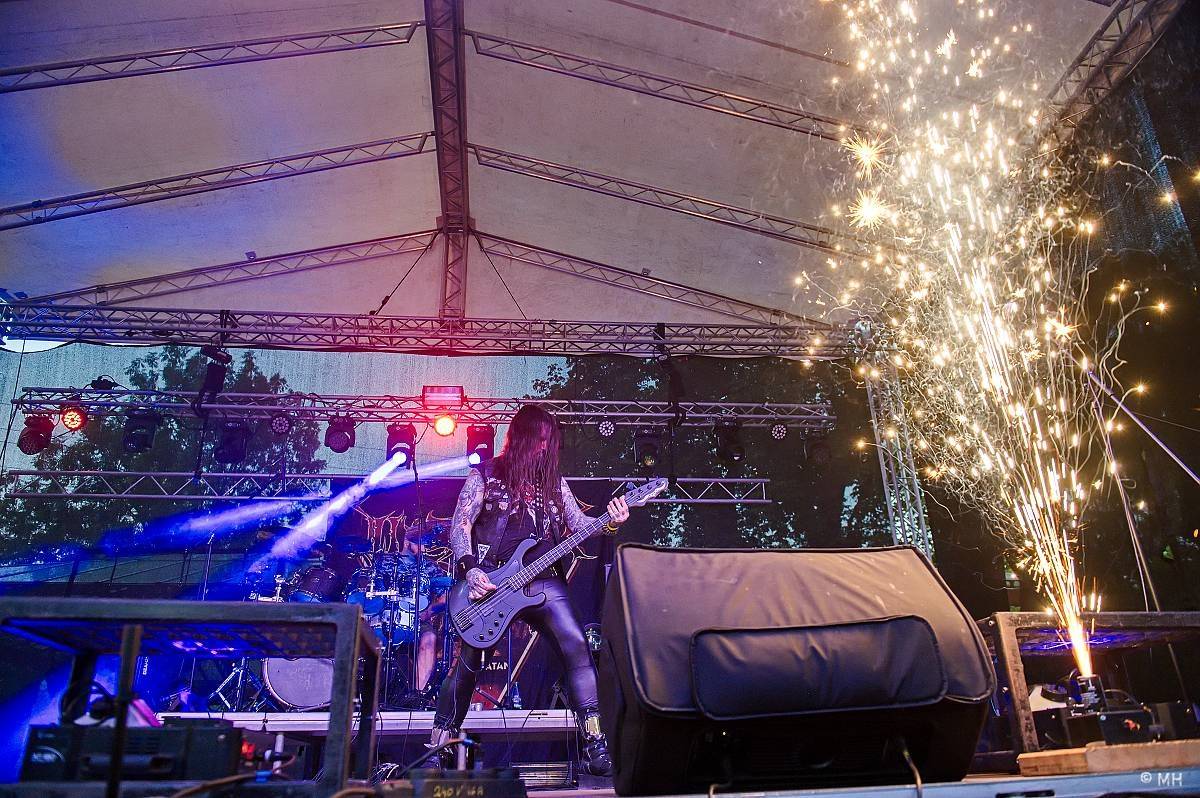 Hvězdou Armageddon Of Decibels byli kultovní Carpathian Forest z Norska, zaváleli i domácí Sorath a Morus