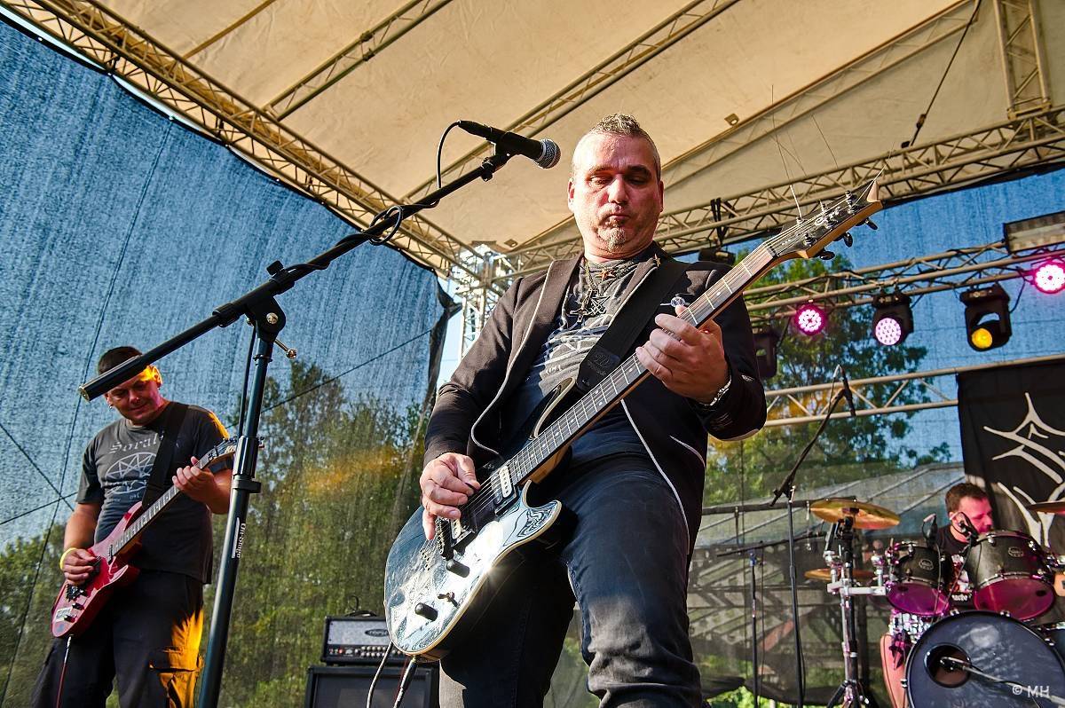 Hvězdou Armageddon Of Decibels byli kultovní Carpathian Forest z Norska, zaváleli i domácí Sorath a Morus