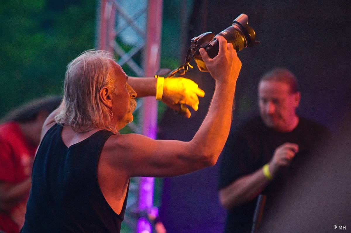 Hvězdou Armageddon Of Decibels byli kultovní Carpathian Forest z Norska, zaváleli i domácí Sorath a Morus