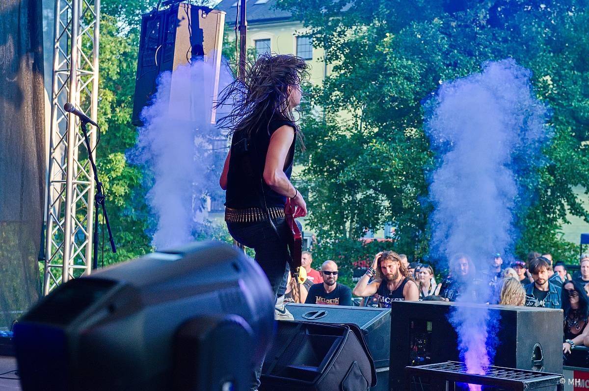 Hvězdou Armageddon Of Decibels byli kultovní Carpathian Forest z Norska, zaváleli i domácí Sorath a Morus