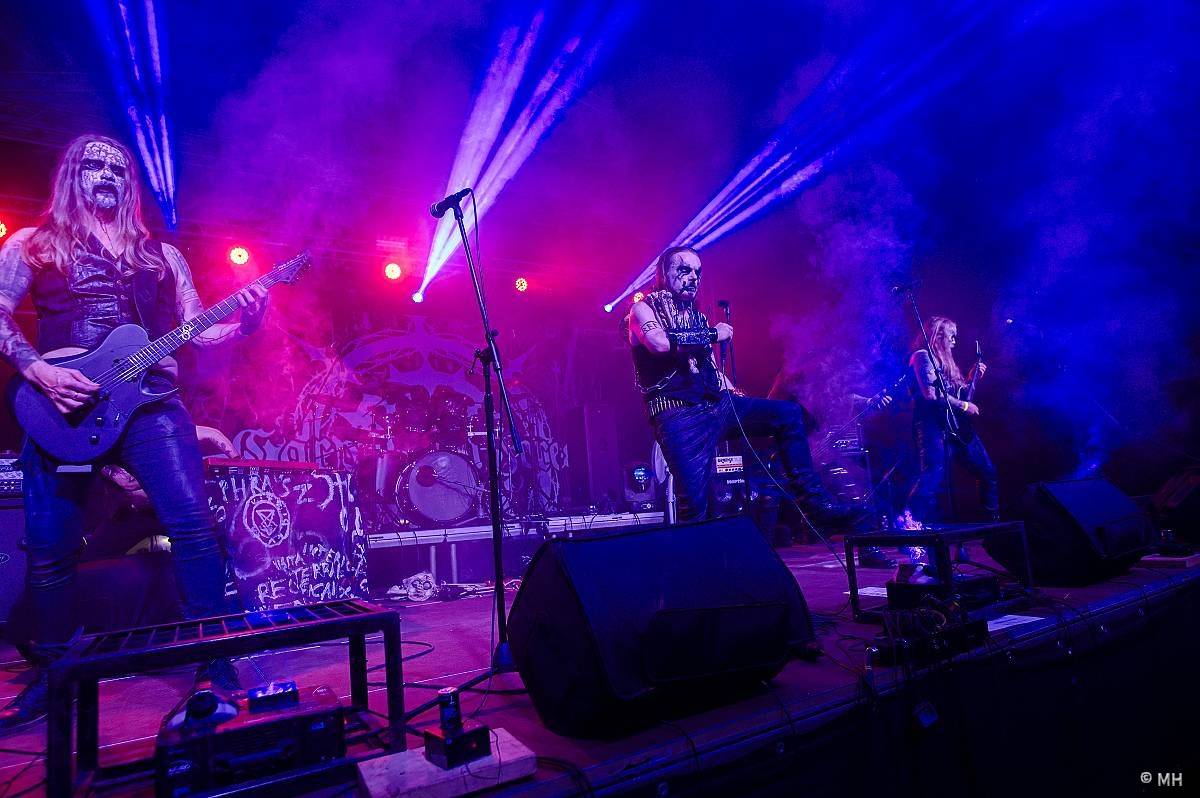 Hvězdou Armageddon Of Decibels byli kultovní Carpathian Forest z Norska, zaváleli i domácí Sorath a Morus