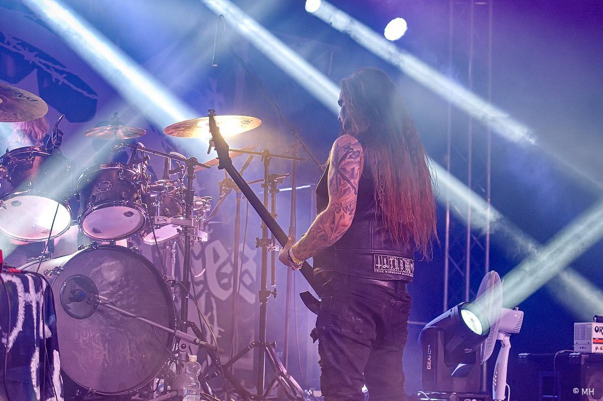 Hvězdou Armageddon Of Decibels byli kultovní Carpathian Forest z Norska, zaváleli i domácí Sorath a Morus