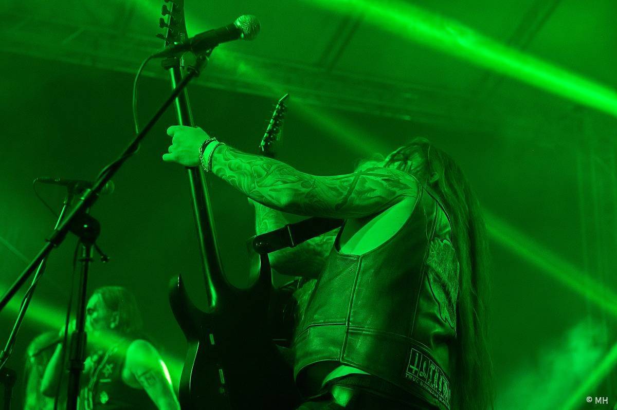 Hvězdou Armageddon Of Decibels byli kultovní Carpathian Forest z Norska, zaváleli i domácí Sorath a Morus