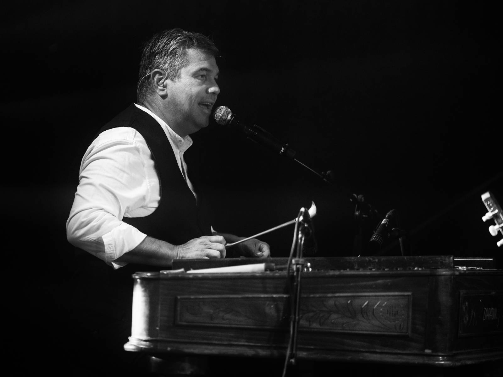 Kandráčovci slaví dvacet let na scéně, roztančili i Občanskou plovárnu v Praze